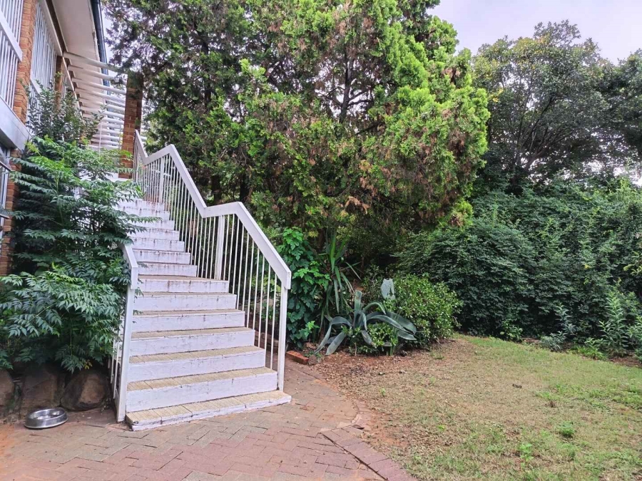 6 Bedroom Property for Sale in Heuwelsig Free State